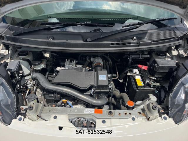 Toyota TANK 2018-05 8219675-18