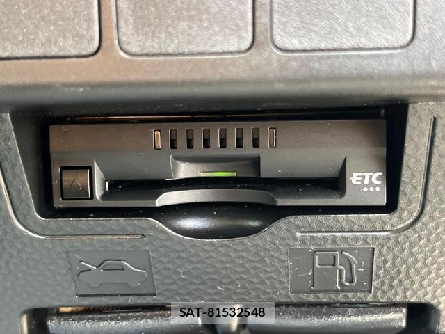 Toyota TANK 2018-05 8219675-7