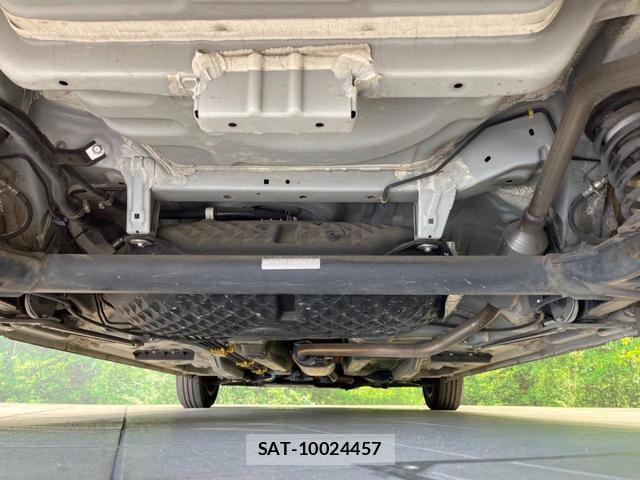 Toyota TANK 2017-09 8220328-18