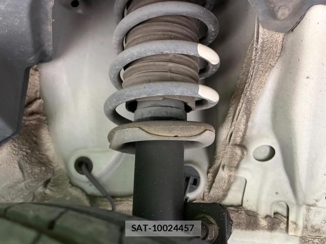 Toyota TANK 2017-09 8220328-19