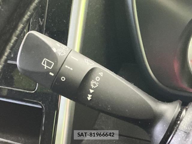 Toyota TANK 2018-04 8221587-16