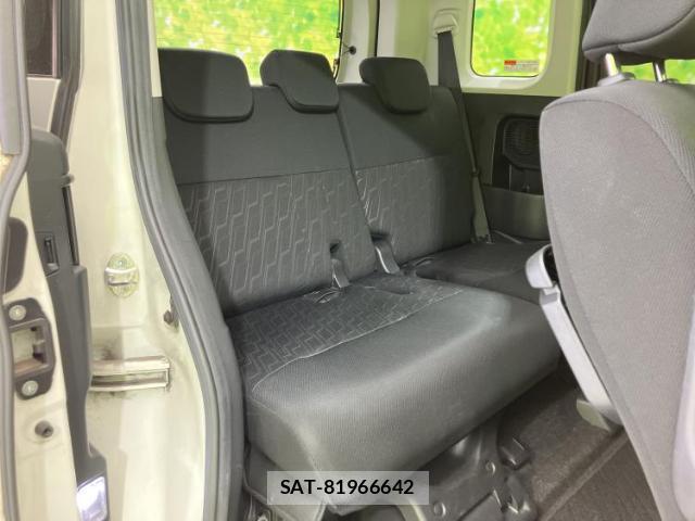 Toyota TANK 2018-04 8221587-4