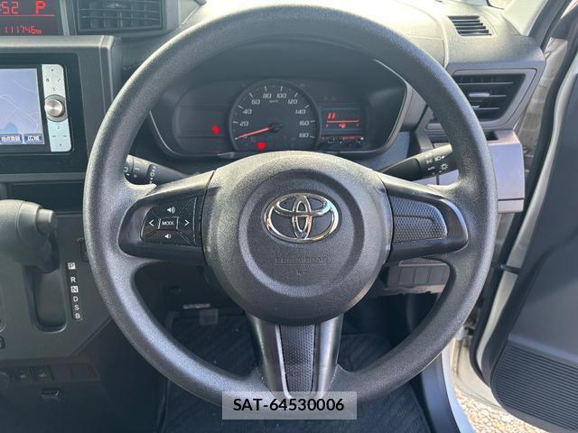 Toyota TANK 2017-02 8221885-17