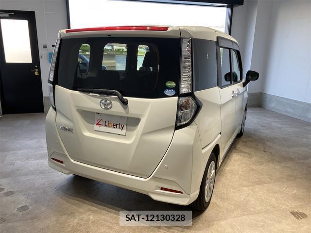 Toyota TANK 2017-06 8224247-10