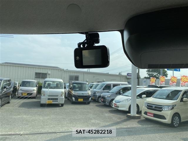 Daihatsu TANTO 2020-11 8216088-17