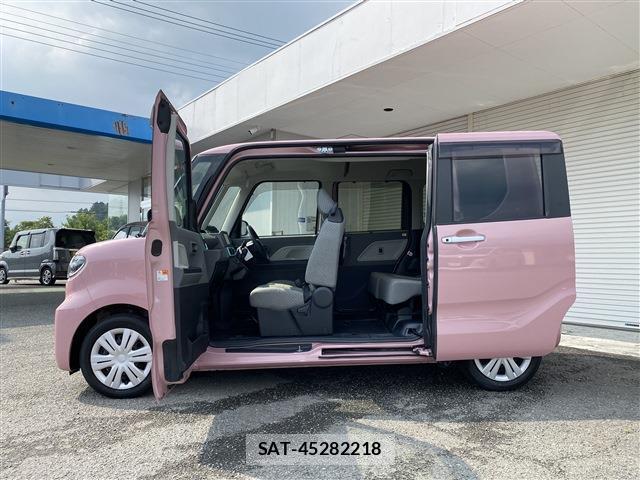 Daihatsu TANTO 2020-11 8216088-7