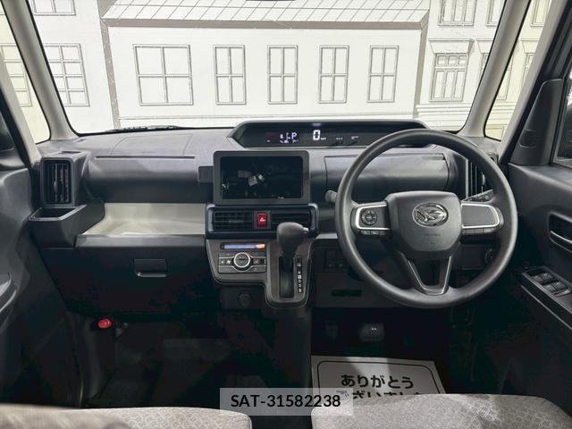 Daihatsu TANTO 2025-12 8216898-1