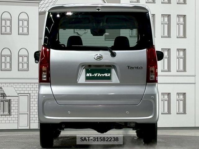 Daihatsu TANTO 2025-12 8216898-16