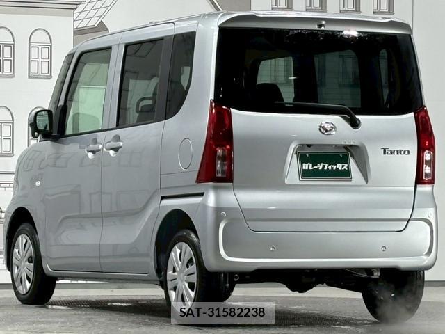 Daihatsu TANTO 2025-12 8216898-17