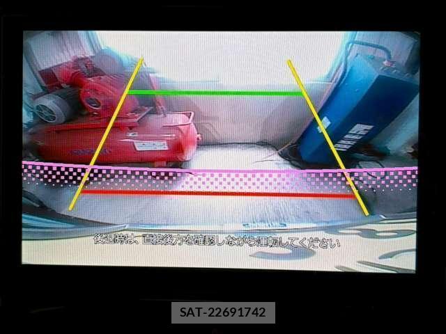 Daihatsu TANTO 2016-09 8217141-14