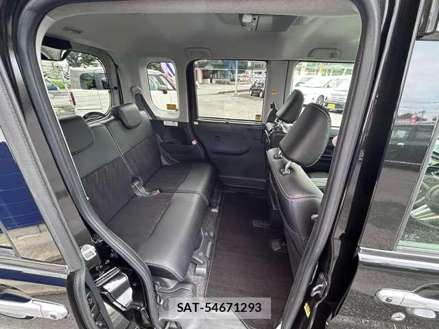 Daihatsu TANTO 2017-02 8217151-6