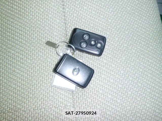 Daihatsu TANTO 2015-04 8217152-13