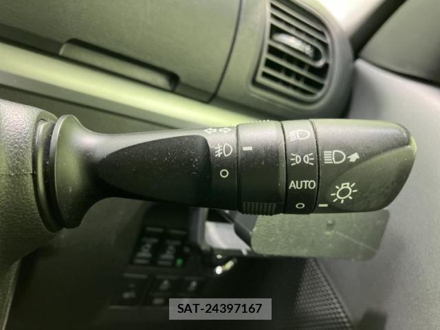 Daihatsu TANTO 2017-04 8217200-15