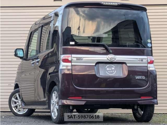 Daihatsu TANTO 2011-06 8217219-4