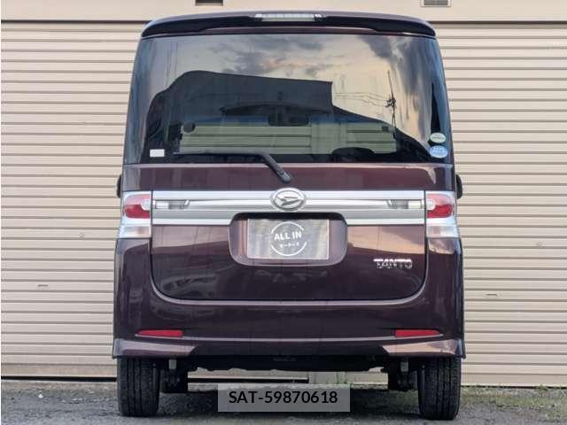 Daihatsu TANTO 2011-06 8217219-6
