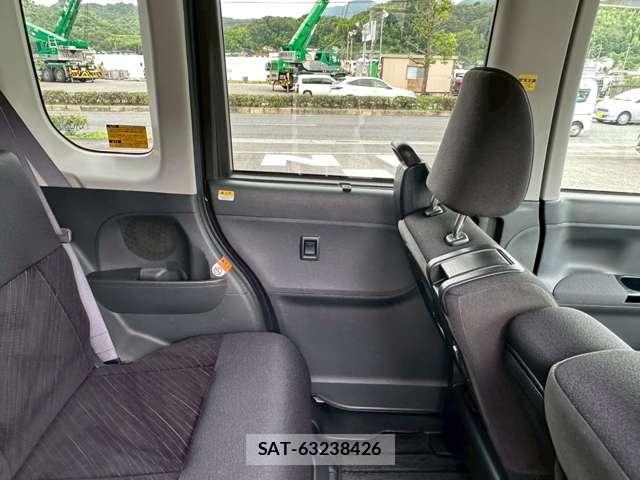Daihatsu TANTO 2014-02 8218131-13