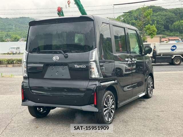 Daihatsu TANTO 2025-09 8218146-1