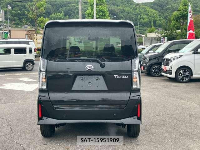 Daihatsu TANTO 2025-09 8218146-6