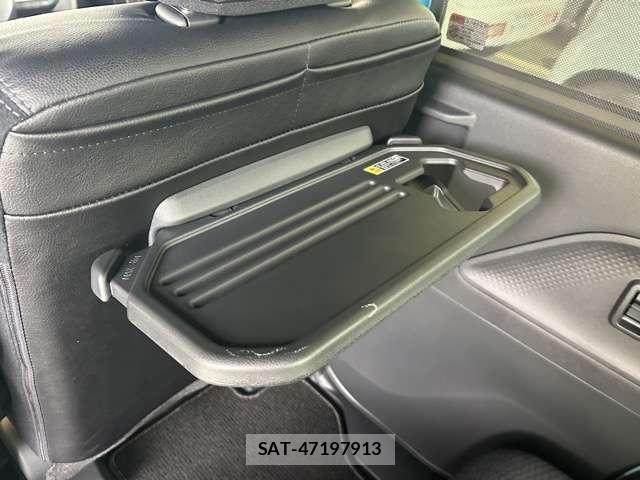 Daihatsu TANTO 2025-07 8218219-9