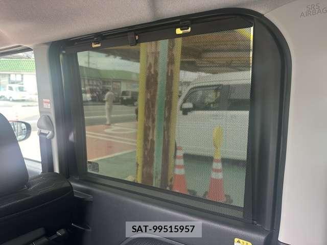 Daihatsu TANTO 2025-04 8218263-9
