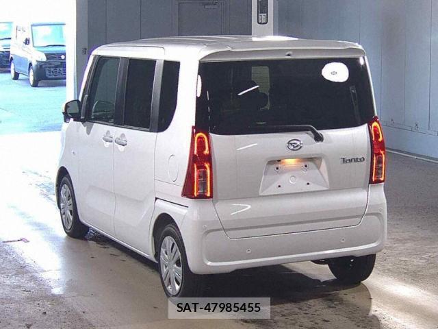 Daihatsu TANTO 2025-11 8218613-1