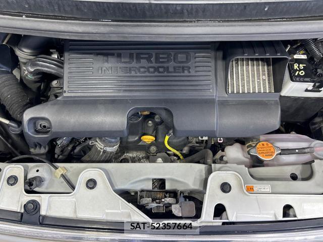 Daihatsu TANTO 2014-10 8218728-17