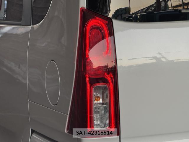 Daihatsu TANTO 2026-04 8218792-4