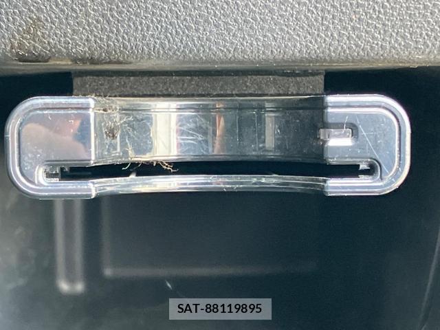 Daihatsu TANTO 2016-01 8219163-4