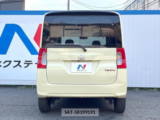 Daihatsu TANTO 2015-10 8219190-14