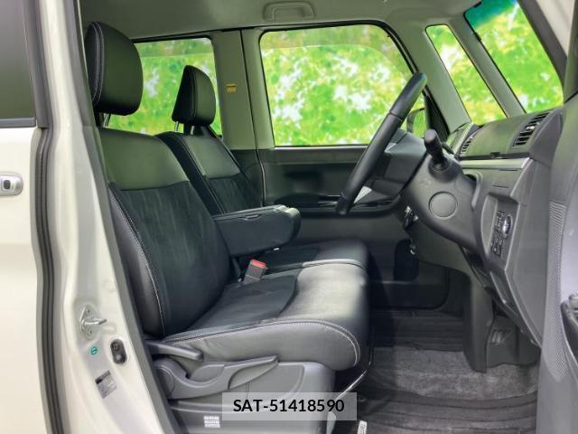 Daihatsu TANTO 2017-05 8219287-3
