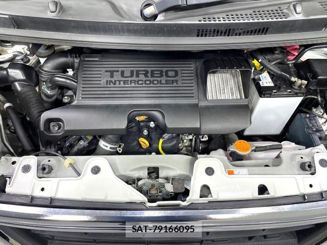 Daihatsu TANTO 2017-04 8219408-17