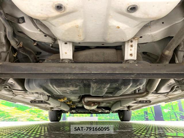 Daihatsu TANTO 2017-04 8219408-18