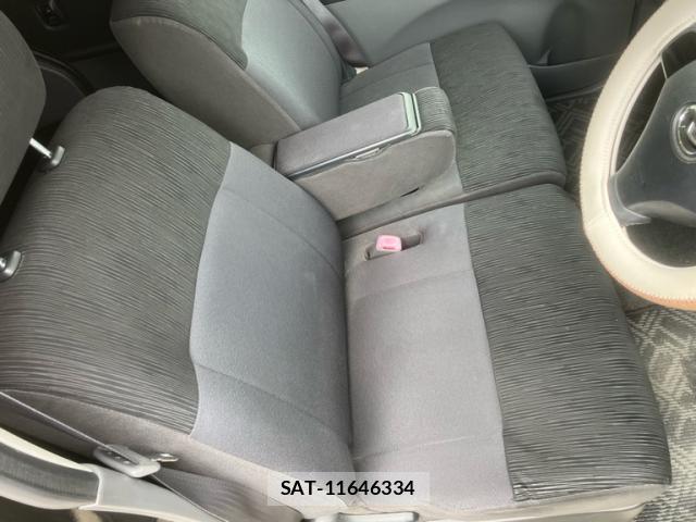 Daihatsu TANTO 2010-09 8219582-6