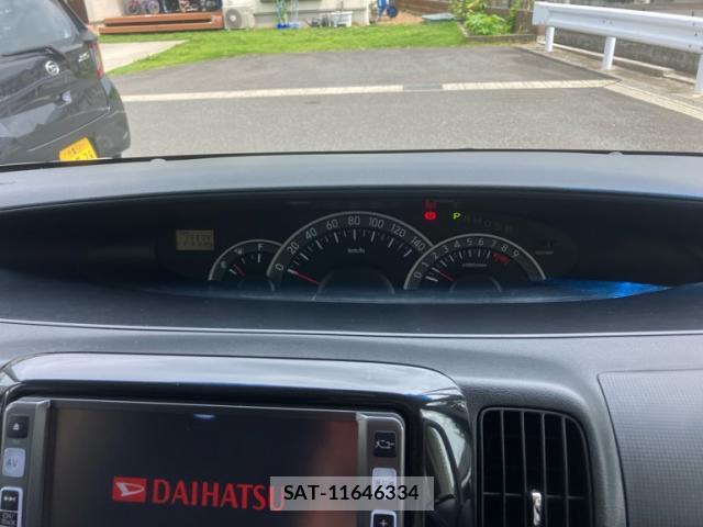 Daihatsu TANTO 2010-09 8219582-9
