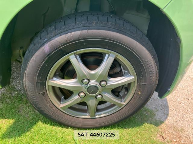 Daihatsu TANTO 2012-06 8219650-3