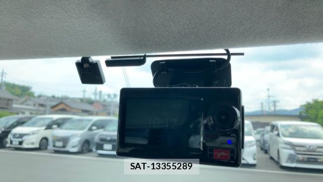 Daihatsu TANTO 2012-01 8220023-11