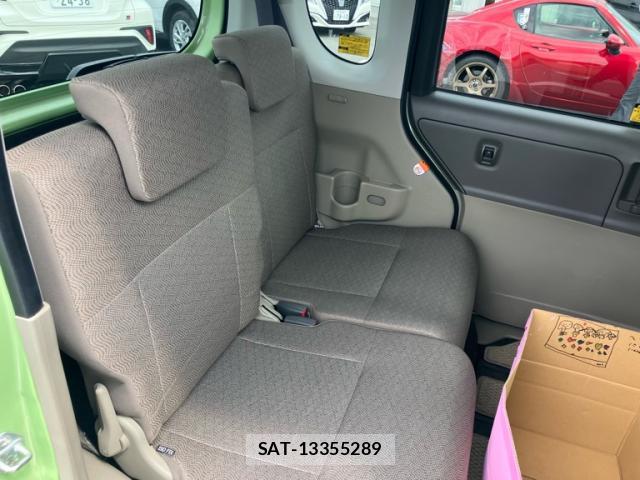 Daihatsu TANTO 2012-01 8220023-13