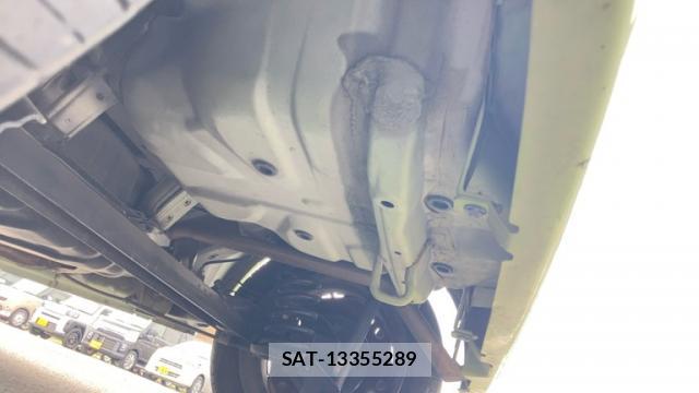 Daihatsu TANTO 2012-01 8220023-16