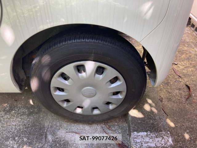 Daihatsu TANTO 2009-10 8220052-4
