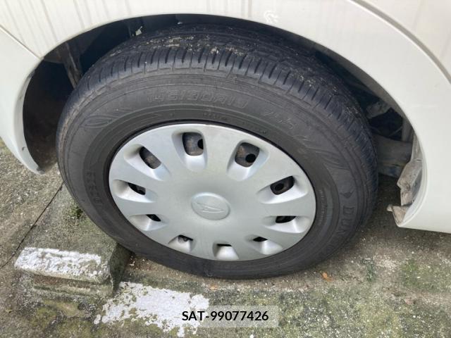 Daihatsu TANTO 2009-10 8220052-5