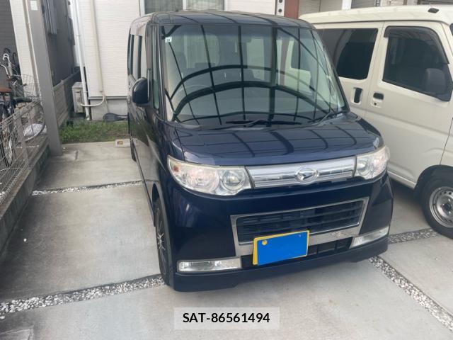 Daihatsu TANTO 2010-08 8220074-0