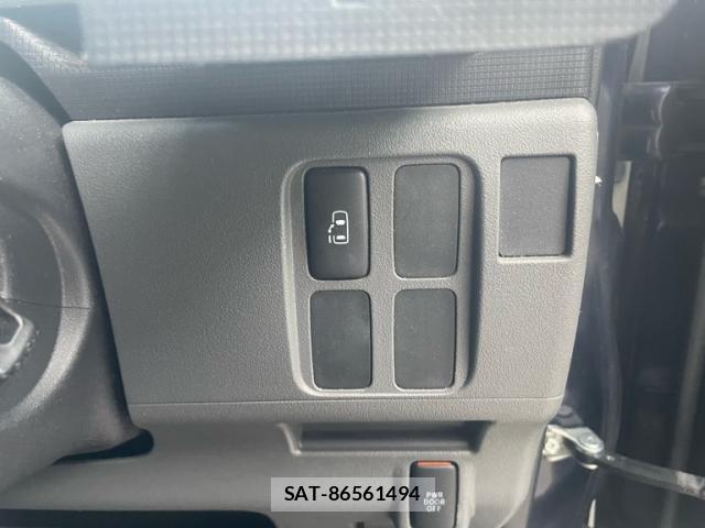 Daihatsu TANTO 2010-08 8220074-10