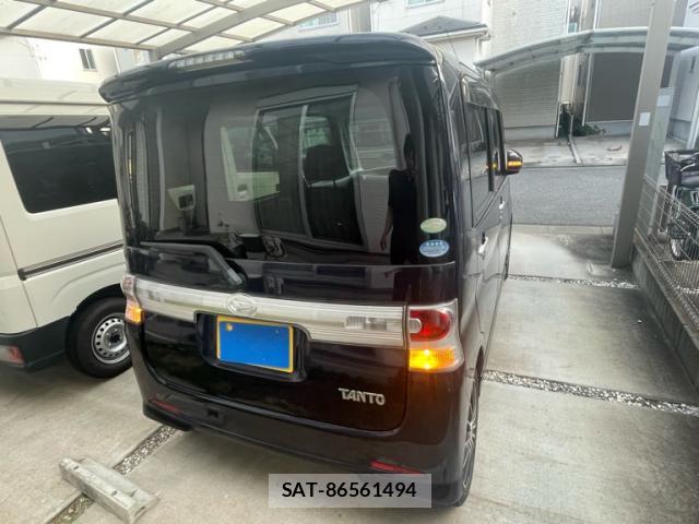Daihatsu TANTO 2010-08 8220074-13