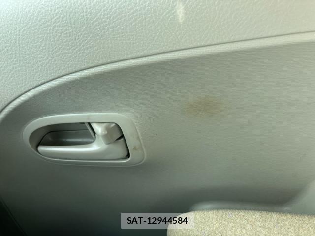 Daihatsu TANTO 2005-06 8220077-18