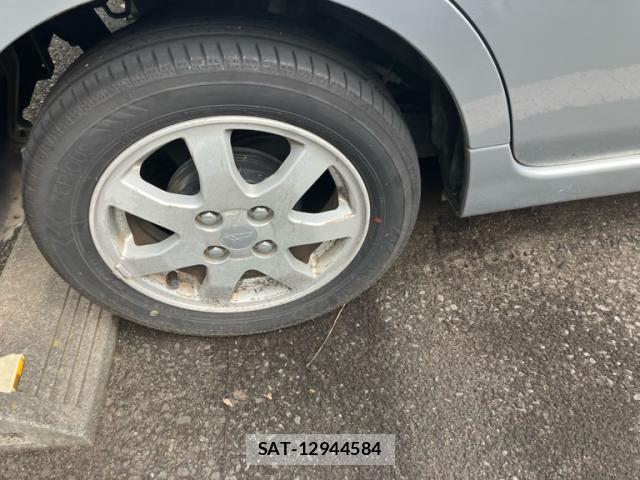 Daihatsu TANTO 2005-06 8220077-4