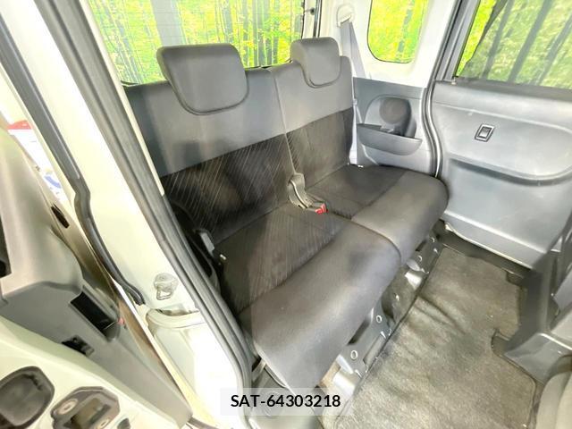 Daihatsu TANTO 2014-05 8220303-8