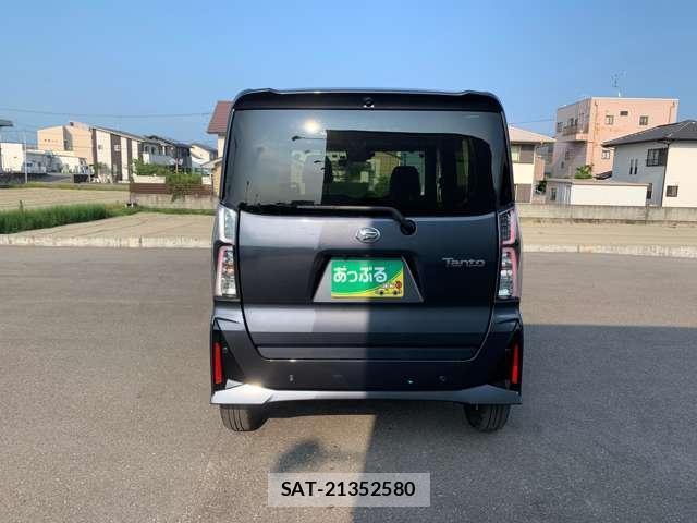 Daihatsu TANTO 2025-01 8220315-10