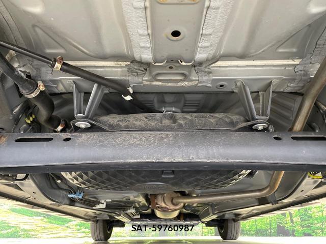 Daihatsu TANTO 2023-11 8220417-18
