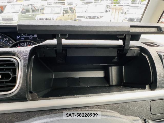 Daihatsu TANTO 2016-02 8220459-17