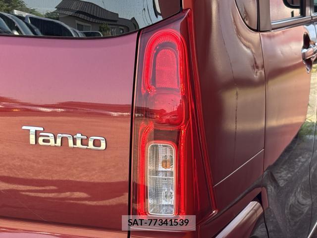 Daihatsu TANTO 2021-12 8220479-17